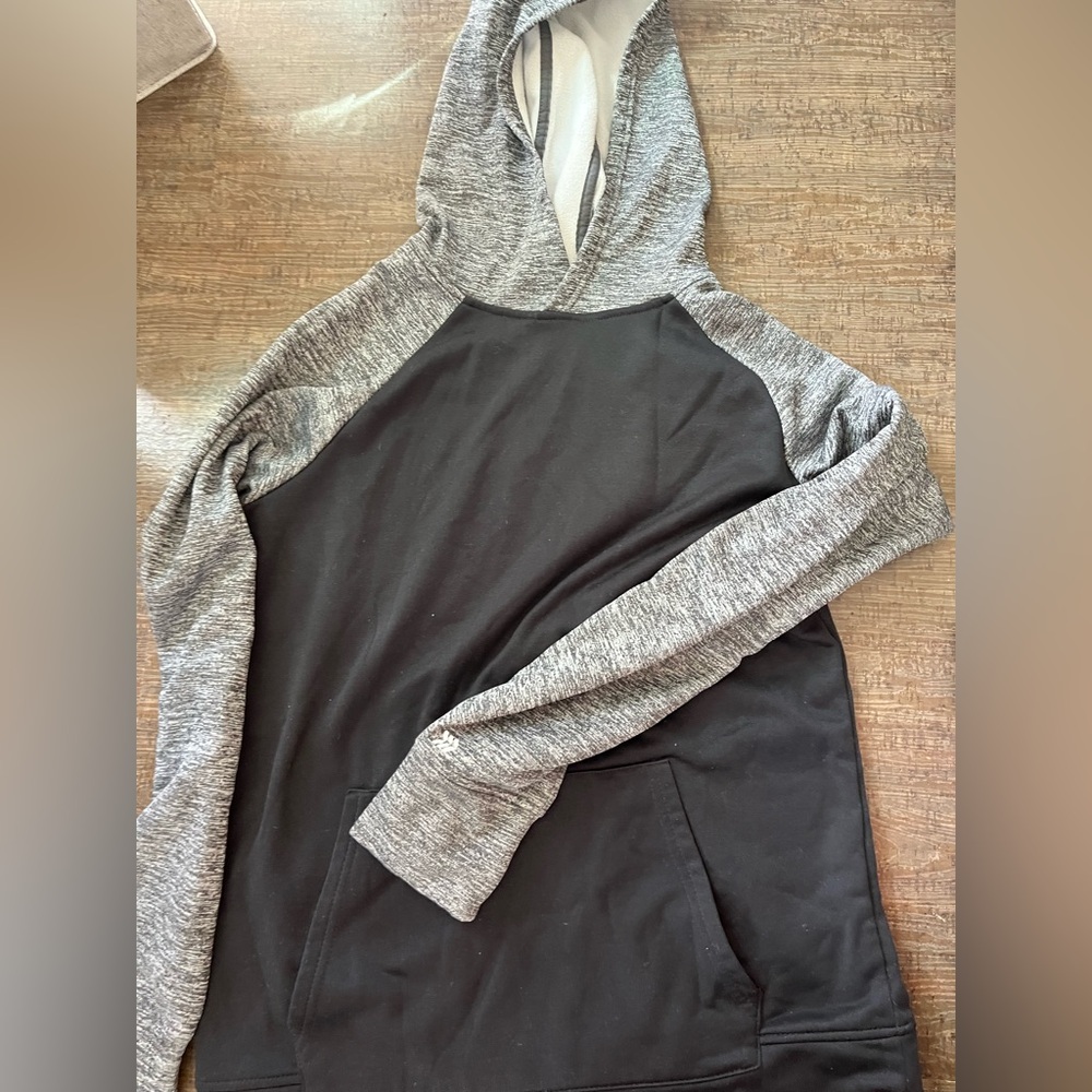 All in motion boys tech fleece hoodie black and gray xxl 18/20